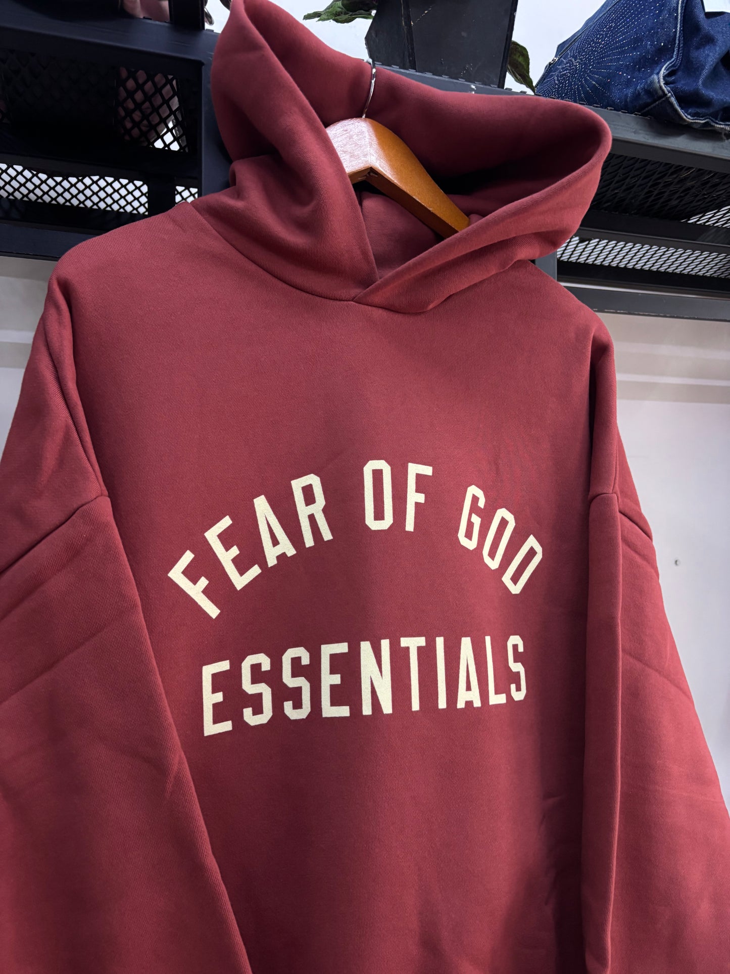 ESSENTIALS FEAR OF GOD CRIMSON SS24 HOODIE