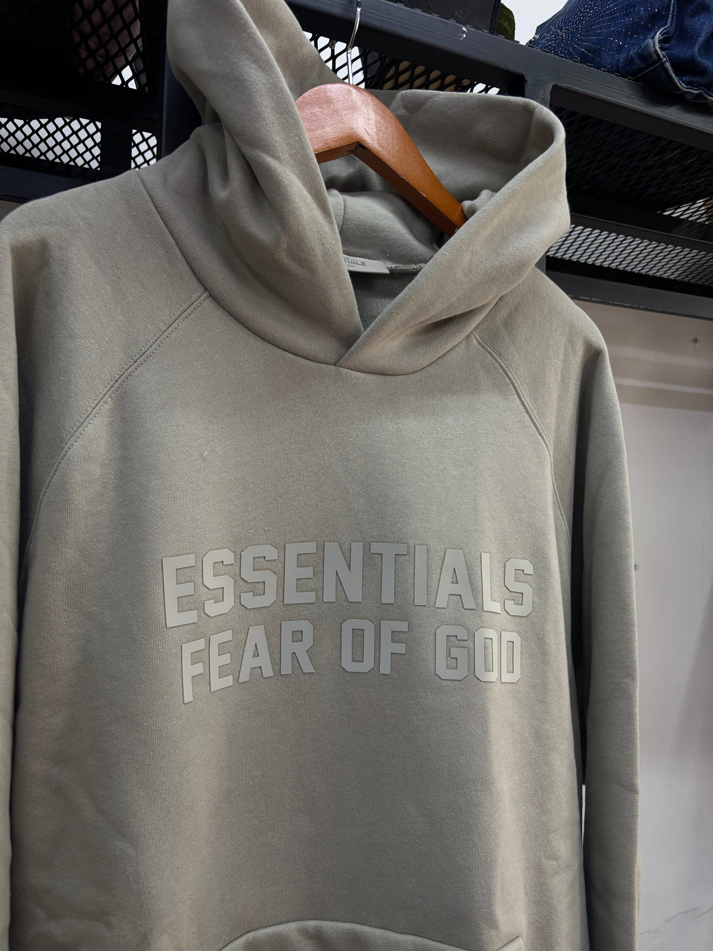 ESSENTIALS FEAR OF GOD SS23 SEAL HOODIE