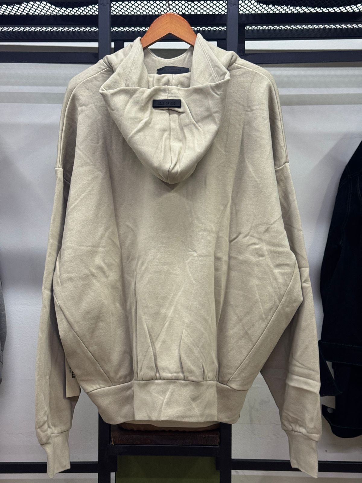 ESSENTIALS FEAR OF GOD DUSTY BEIGE HOODIE