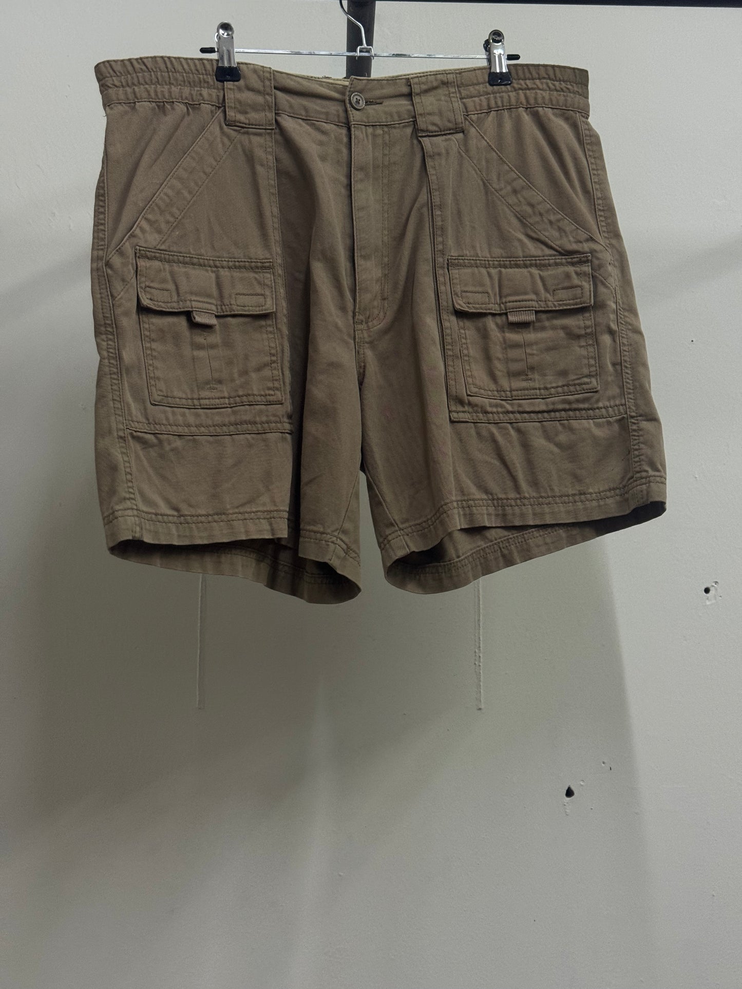 St John's Bay Khaki Cargo Jorts