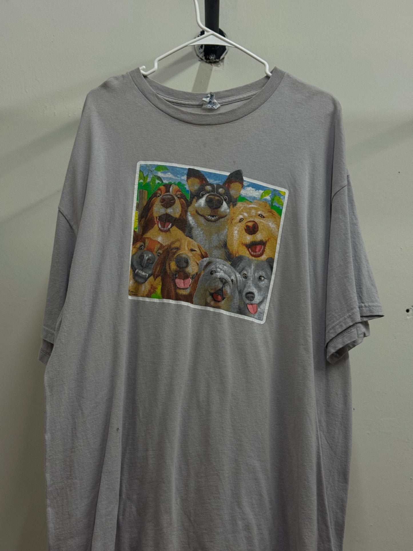 Delta Pro Weight Dogs Light Gray Tee