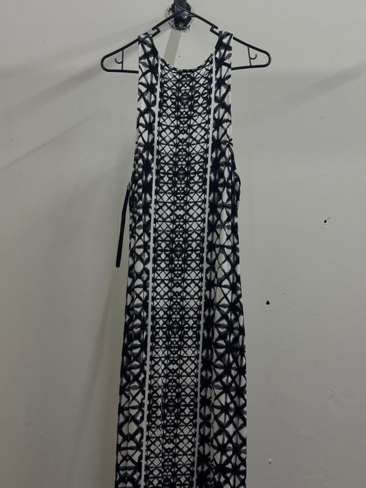 Wassvo Black and White Maxi Dress