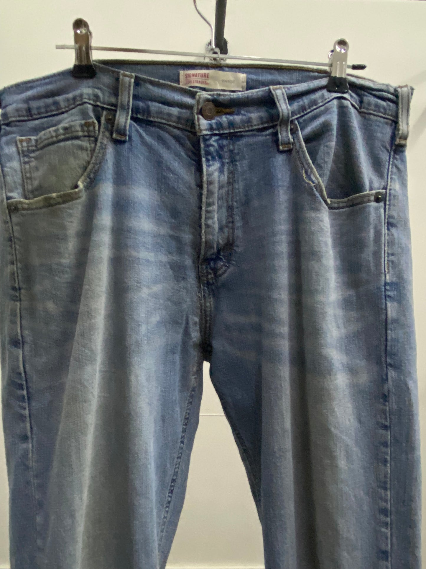 Levi's Signature Light Blue Denim Jeans