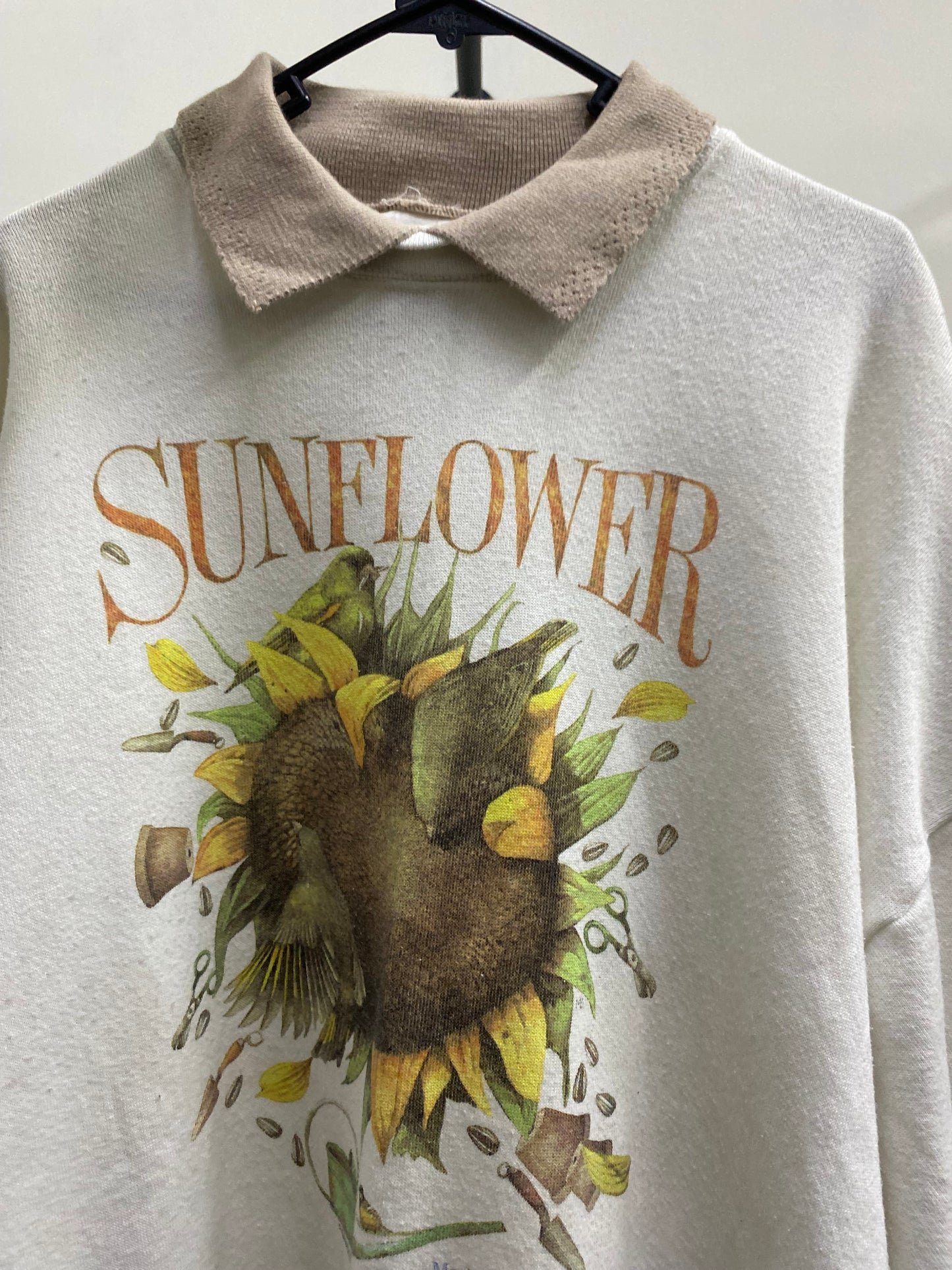 Marjolein Bastin Sunflower caqui neck white sweater