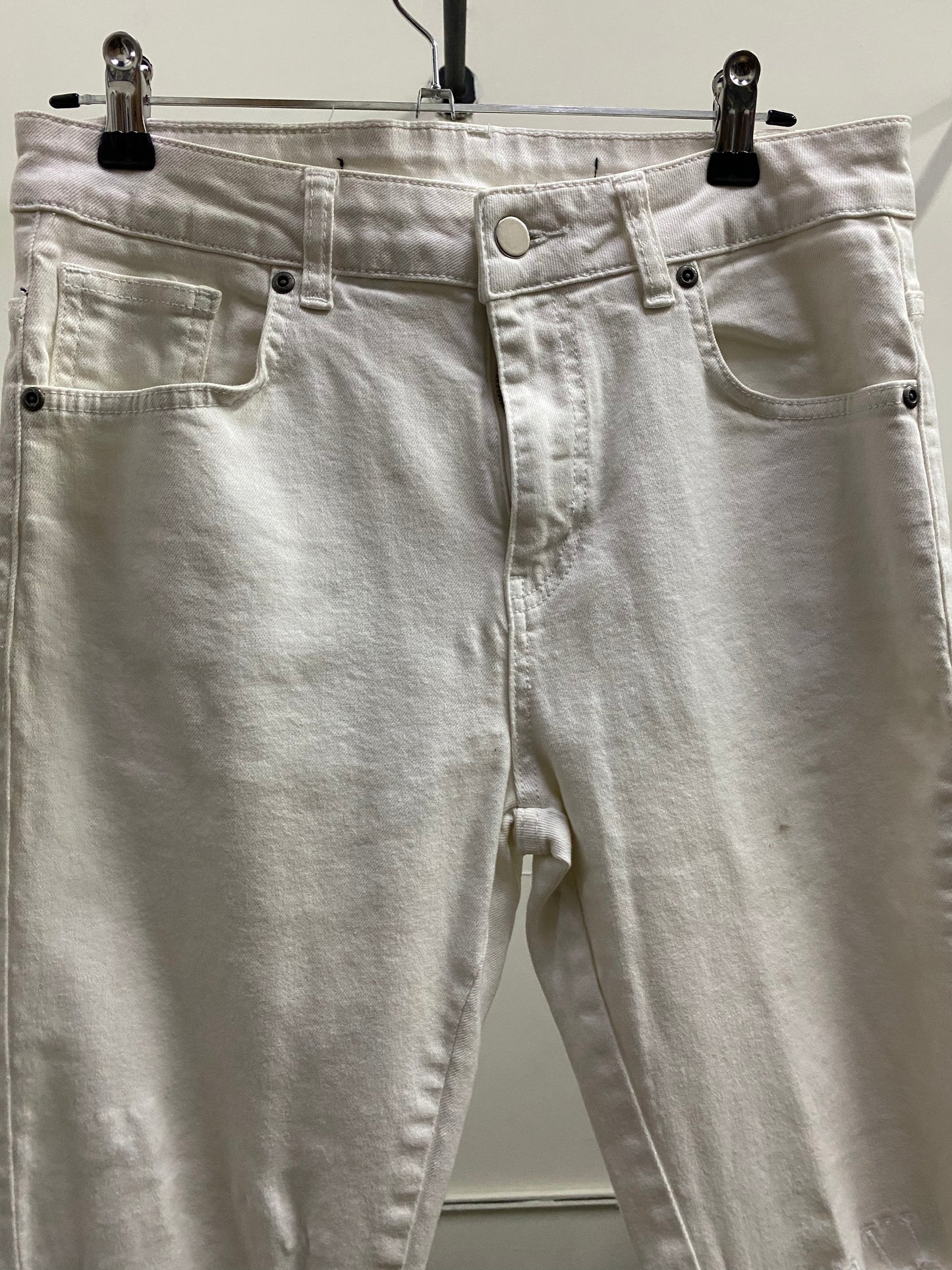 GVAPI White Denim Skinny Jeans