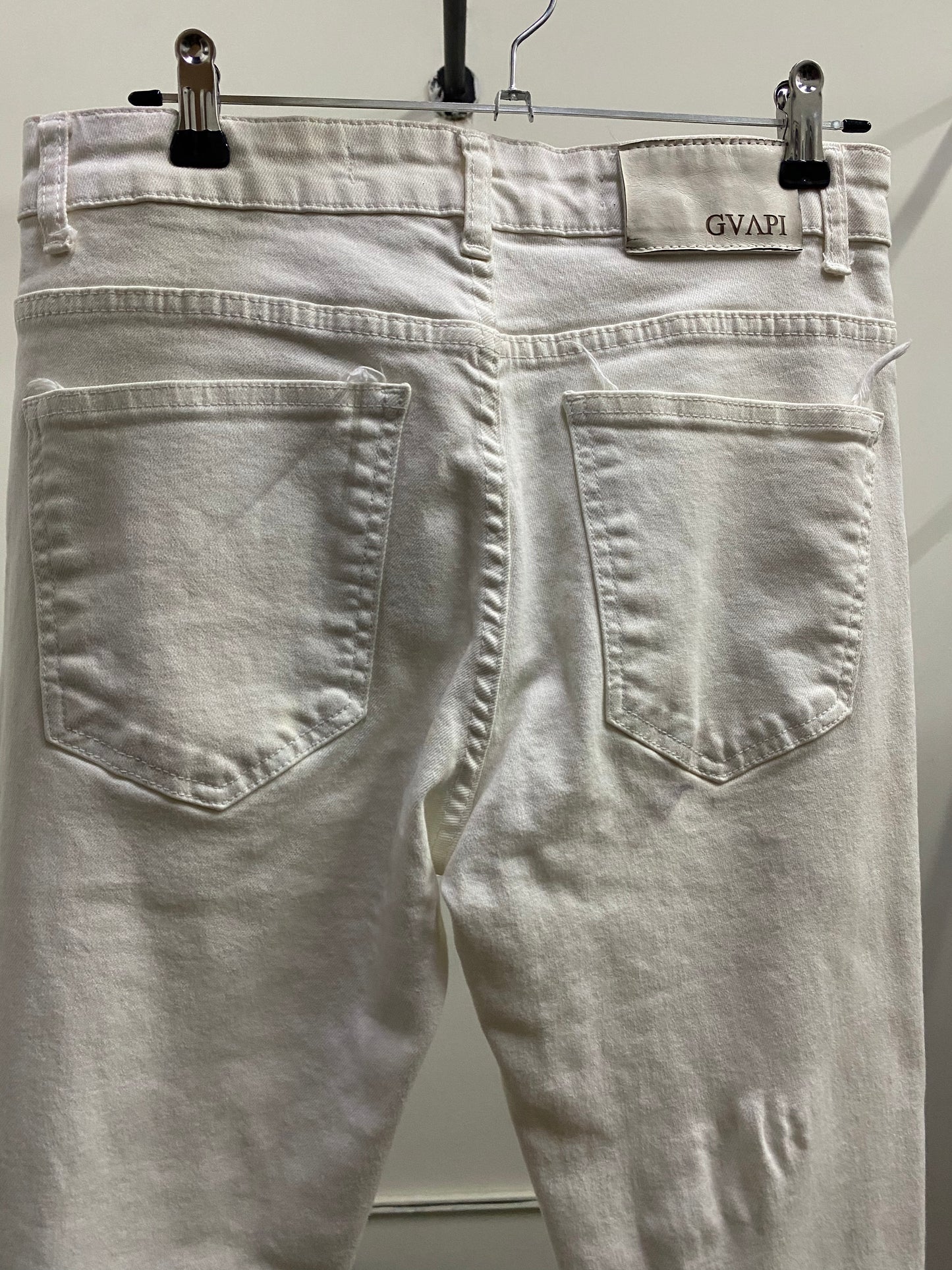 GVAPI White Denim Skinny Jeans