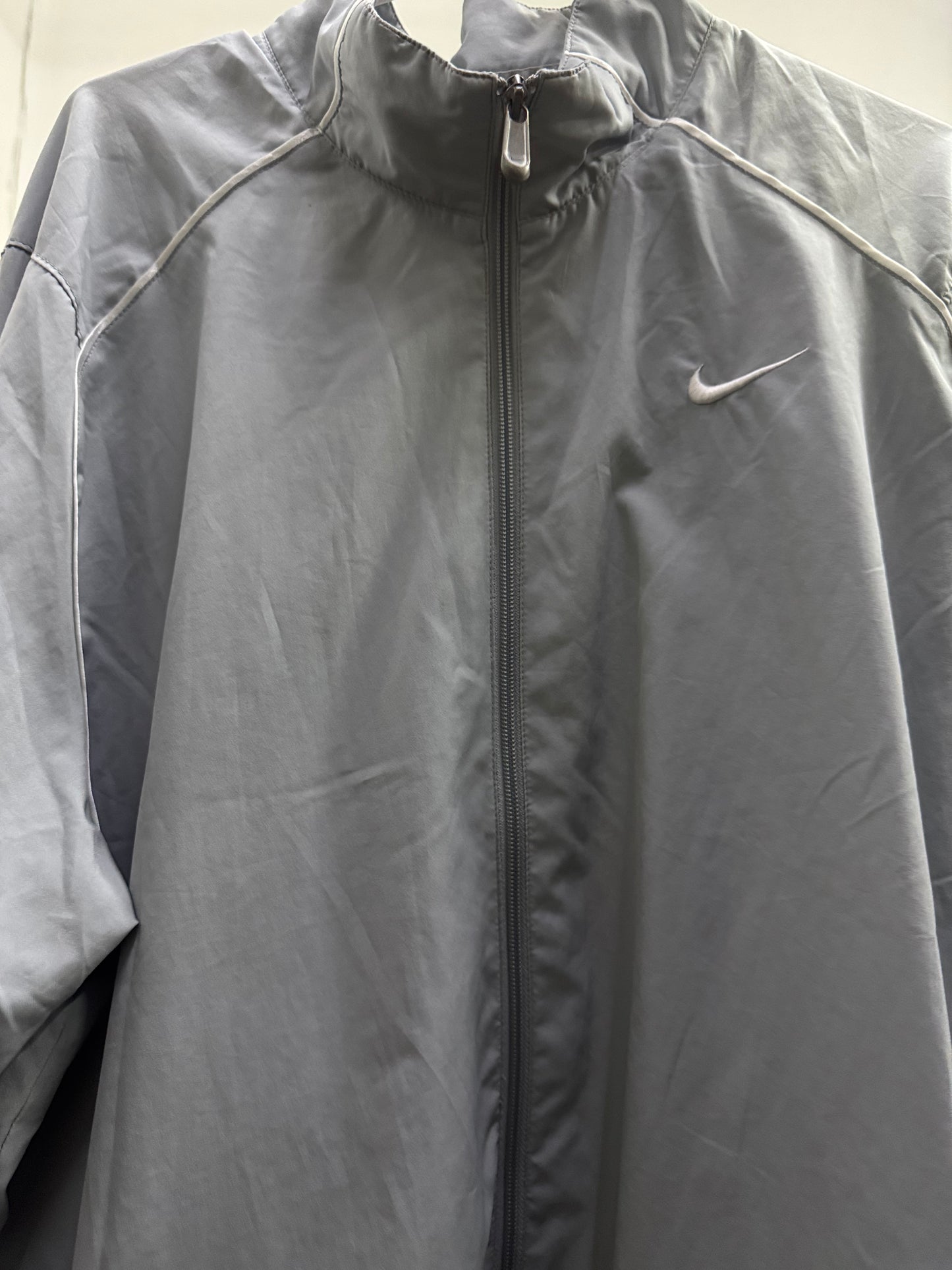 Nike Windbreaker Light Gray Zip-Up Jacket